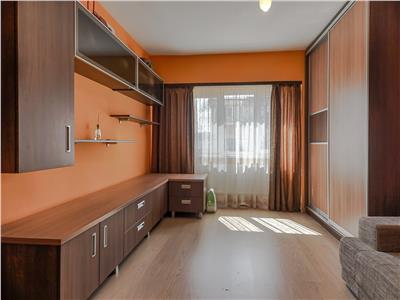 Apartament 3 camere, 2 bai, 2 parcari, Intre Lacuri!