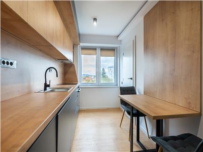 Apartament superb 3 camere | complet renovat | cart. Andrei Muresanu!