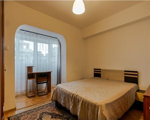 Apartament 3 camere decomandate, Piata Cipariu!