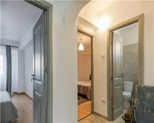 Apartament 3 camere decomandate, Piata Cipariu!