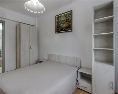 Apartament 3 camere decomandate, Piata Cipariu!