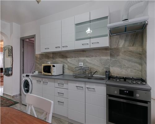 Apartament 3 camere decomandate, Piata Cipariu!