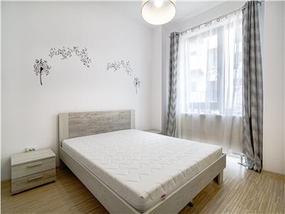 Apartament 3 cam, lux, garaj, terasa, zona centrala!