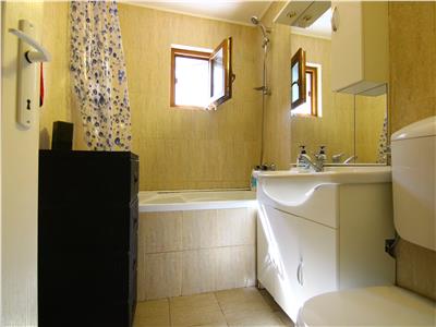 ** Apartament cu 3 camere decomandat, Zorilor, zona Spital de Recuperare **